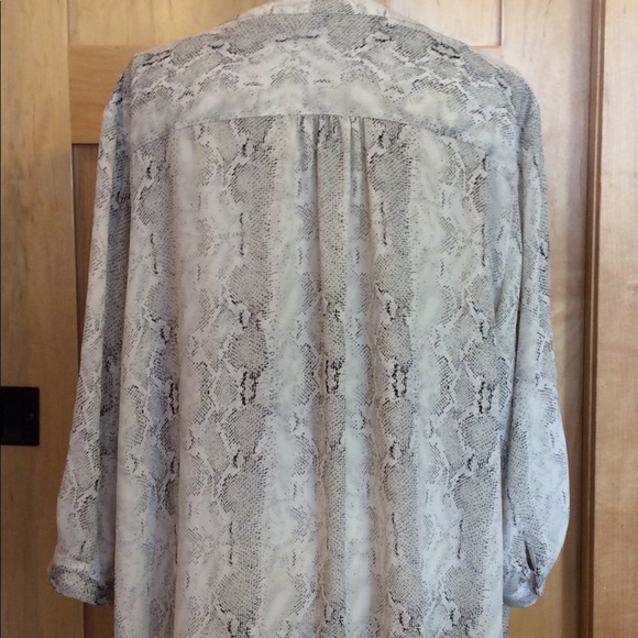 Trendy Snakeskin Print Blouse - Picture 2 of 3